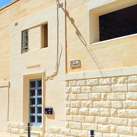 Vittoriosa' Seafront 2 Bed Highly Furnished Apartment ภายนอก รูปภาพ