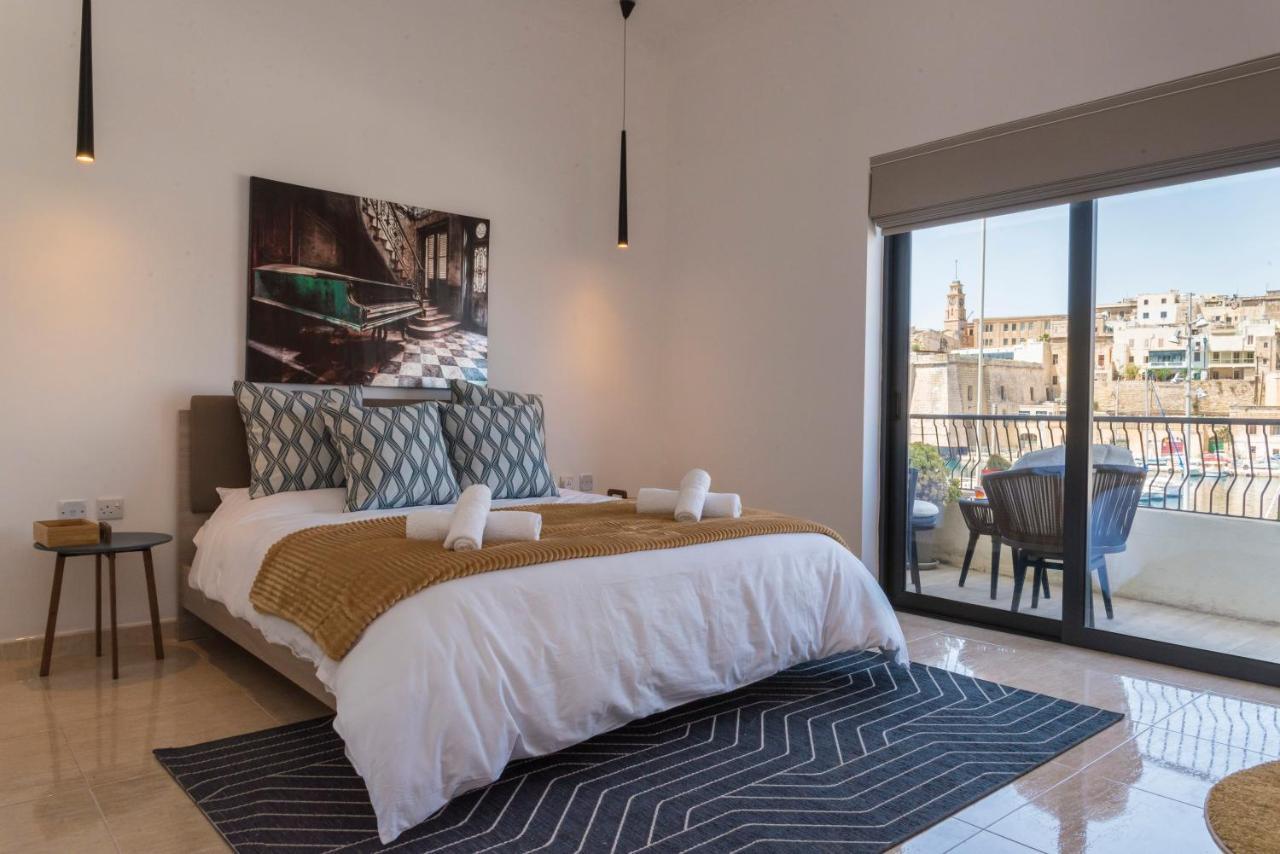 Vittoriosa' Seafront 2 Bed Highly Furnished Apartment ภายนอก รูปภาพ