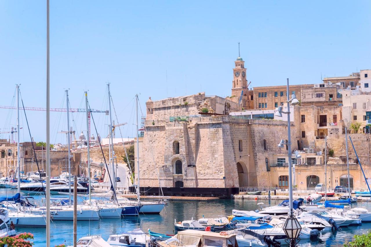 Vittoriosa' Seafront 2 Bed Highly Furnished Apartment ภายนอก รูปภาพ