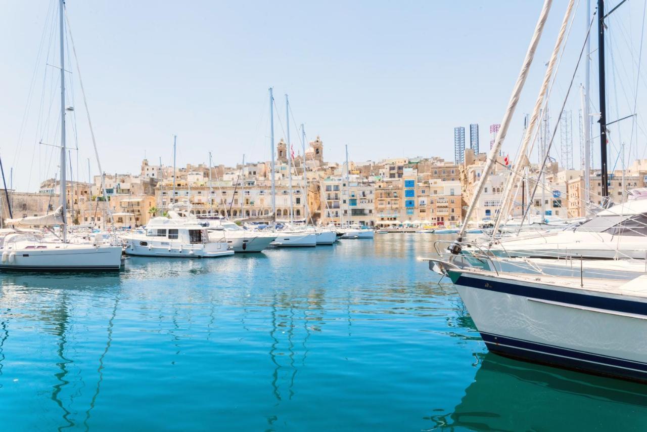 Vittoriosa' Seafront 2 Bed Highly Furnished Apartment ภายนอก รูปภาพ