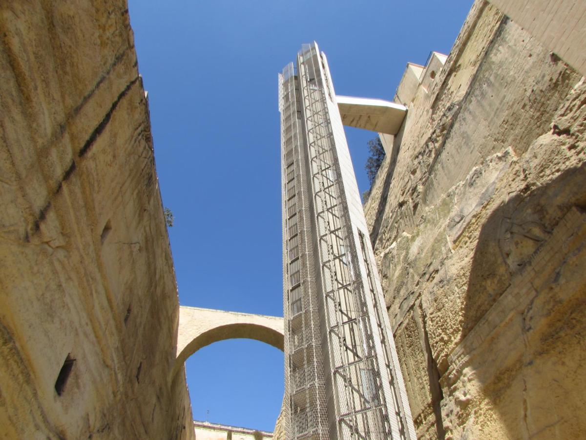 Vittoriosa' Seafront 2 Bed Highly Furnished Apartment ภายนอก รูปภาพ