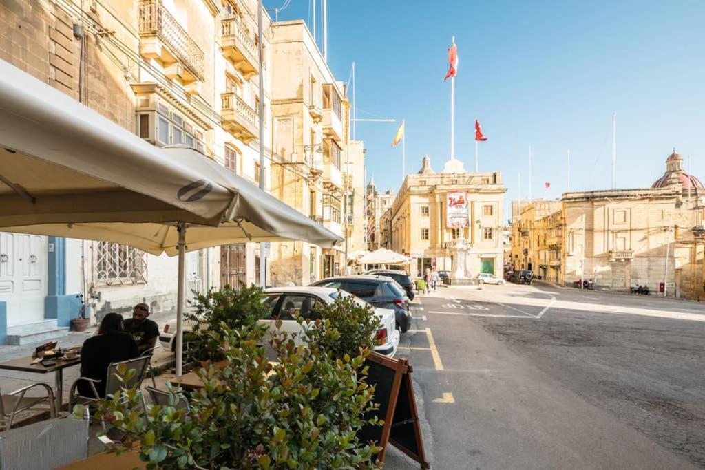 Vittoriosa' Seafront 2 Bed Highly Furnished Apartment ภายนอก รูปภาพ